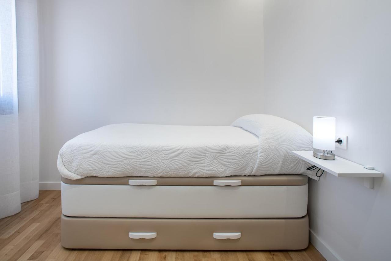 Apartamentos La Jasa Arguedas Esterno foto