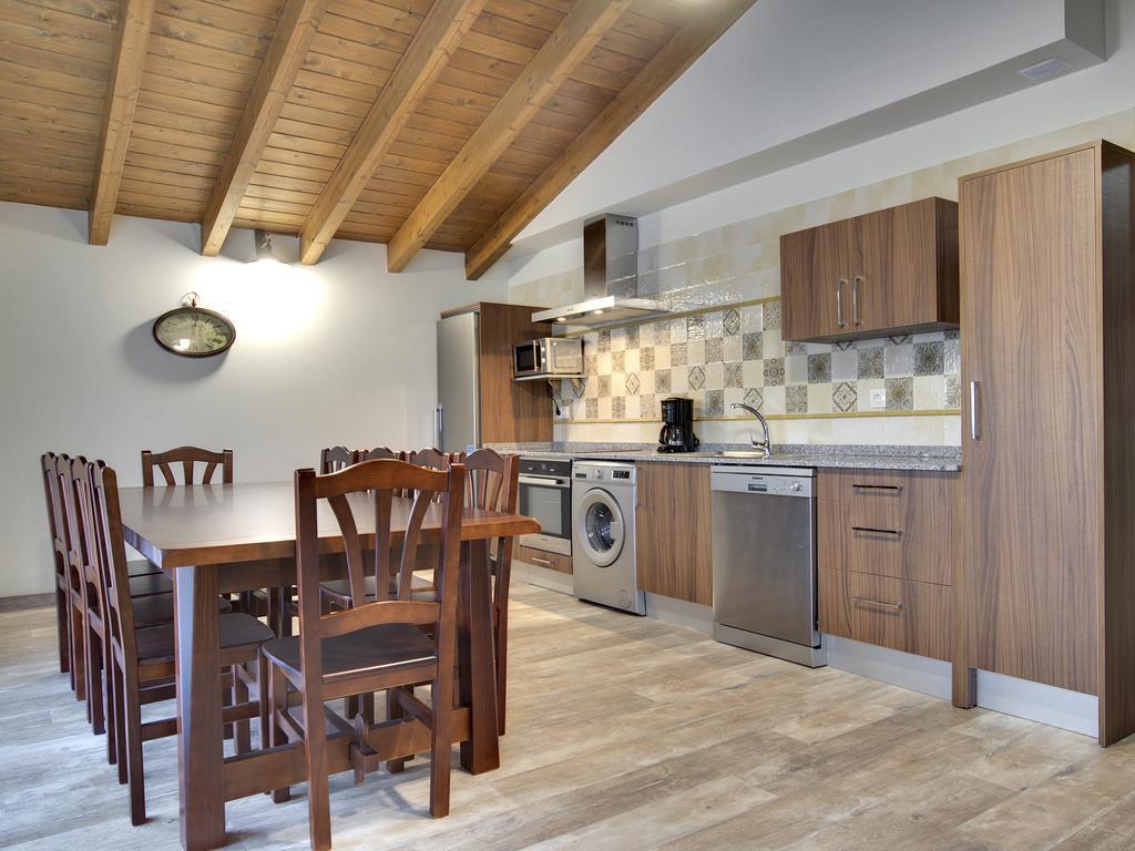 Apartamentos La Jasa Arguedas Esterno foto